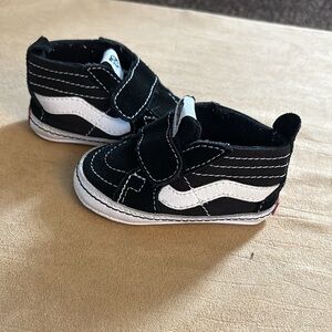 Van crib shoes